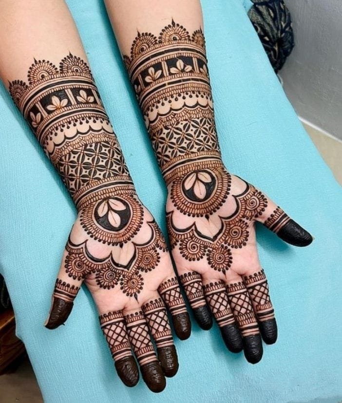 Simple Designs for Graceful Look